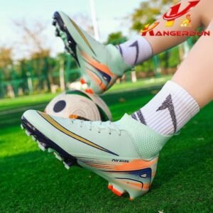 KANGERDUN Chaussures de football d&rsquo;entraînement professionnelles à pointes extérieures, chaussures d&rsquo;entraînement de sport respirantes